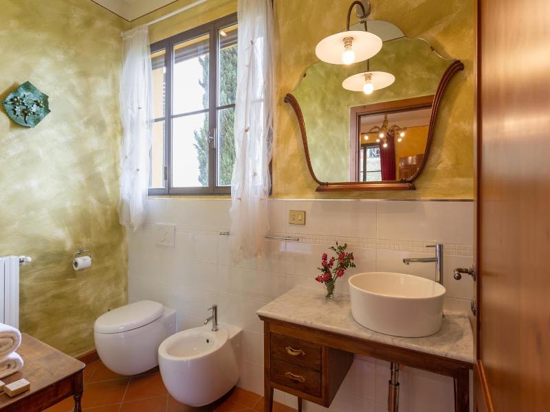 Il Palazzetto image