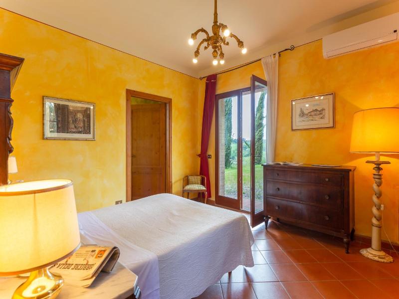 Il Palazzetto image