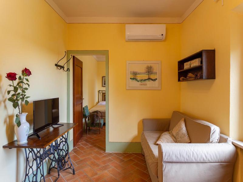 Il Palazzetto image