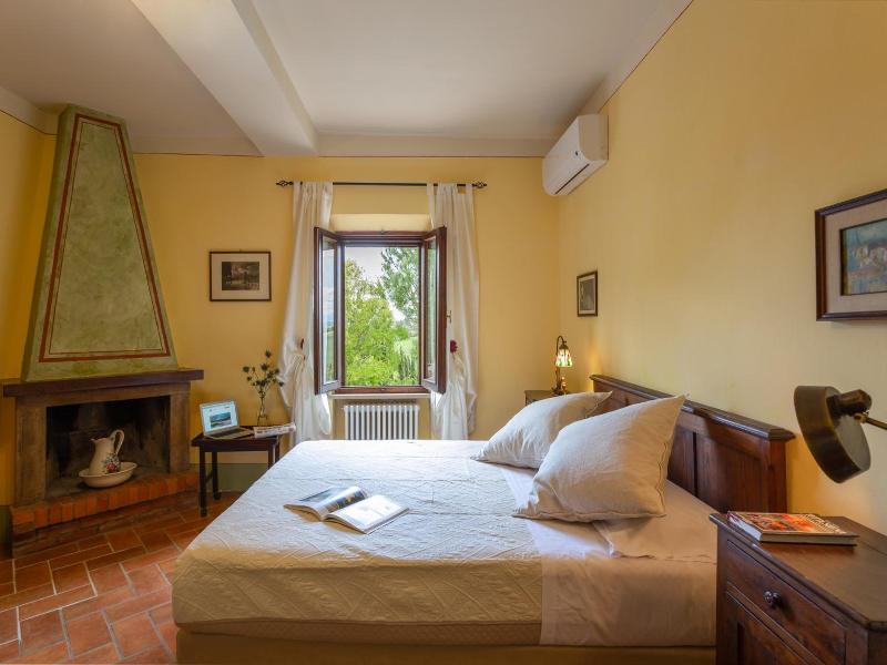 Il Palazzetto image