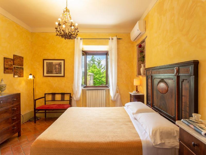 Il Palazzetto image