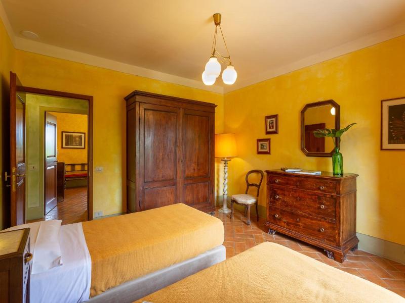 Il Palazzetto image