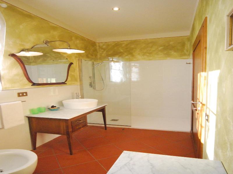 Il Palazzetto image