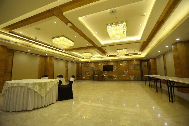 The Gurveer Royal image