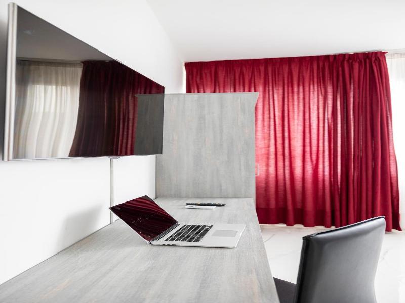 Hotel Sica image