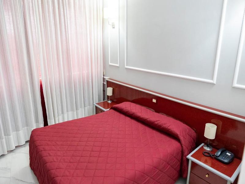 Hotel Sica image
