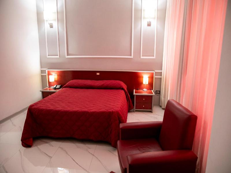 Hotel Sica image