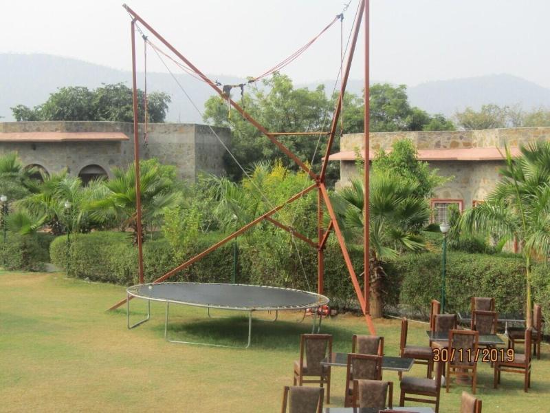 Van Chhavi Resort By Opensky