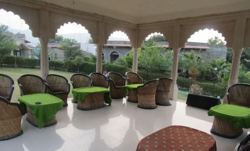 Van Chhavi Resort By Opensky