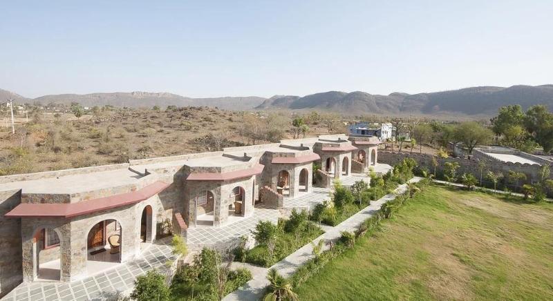 Van Chhavi Resort By Opensky