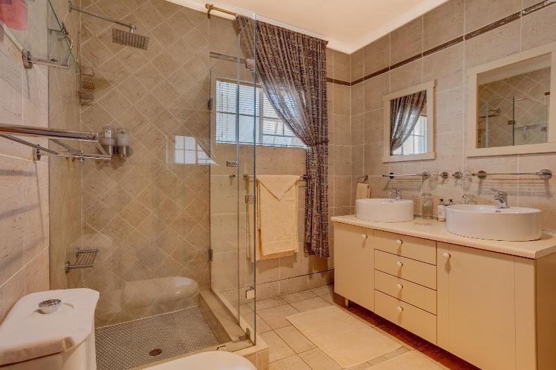 49 on Cherry B&B image