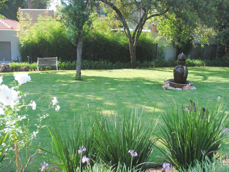 6 On Morris Guest Lodge image
