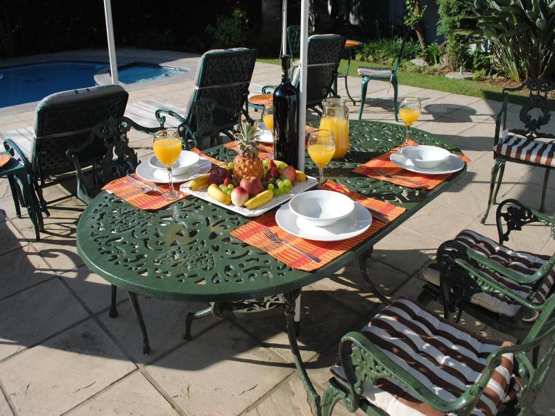 6 On Morris Guest Lodge image
