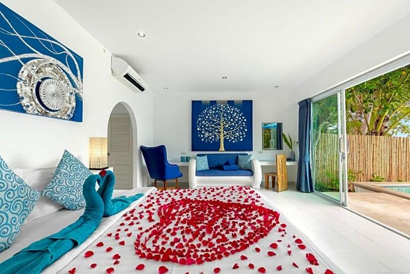 La Perle Luxury Boutique Hotel image