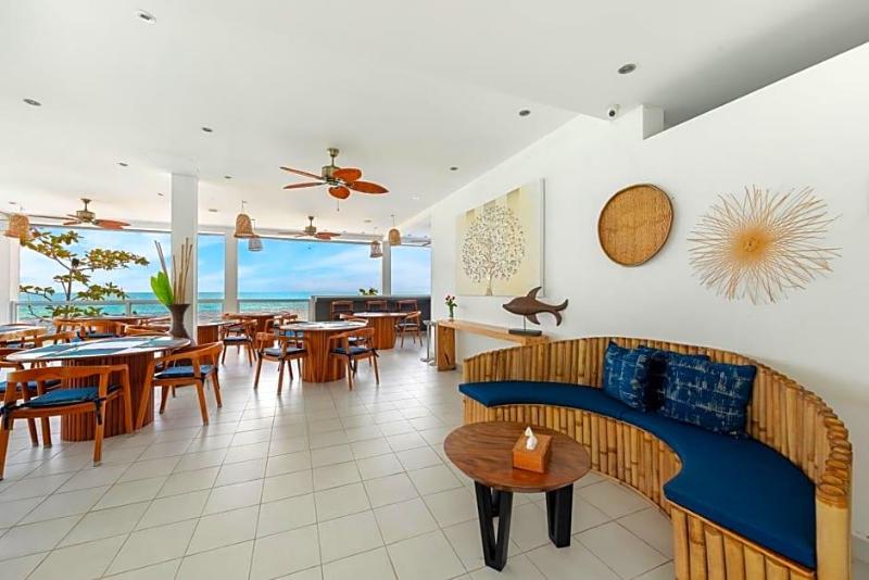 La Perle Luxury Boutique Hotel image