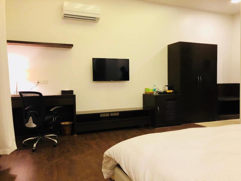 Vivid Boutique Hotel image