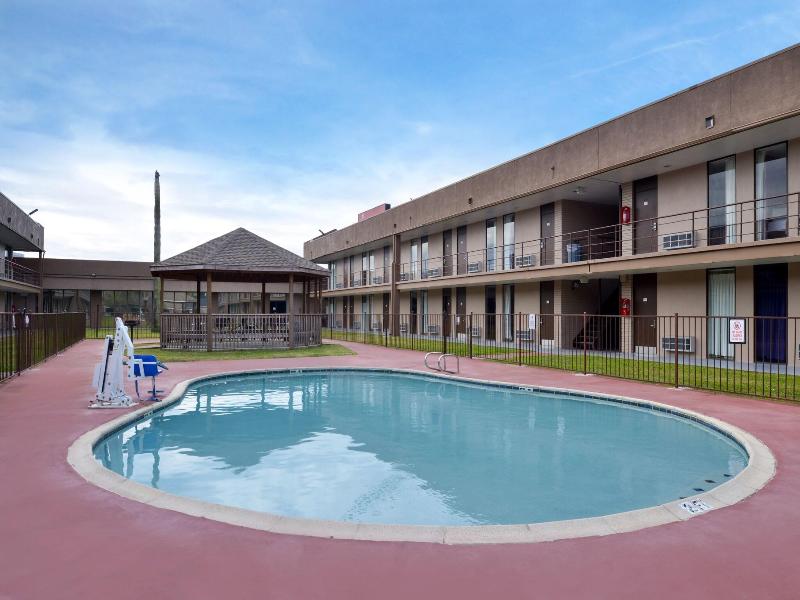 Airport Inn image