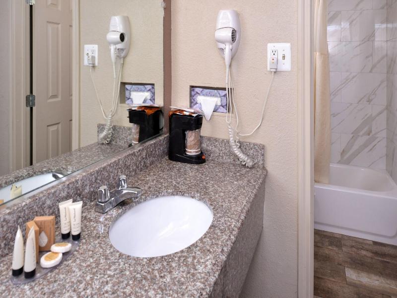 Airport Inn image
