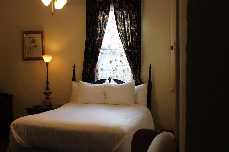 The Deland Hotel image