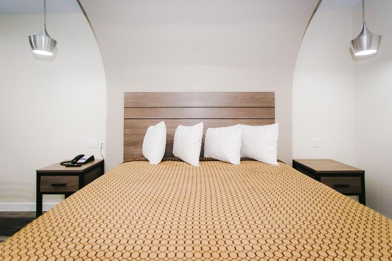 Palace Inn- Louetta image