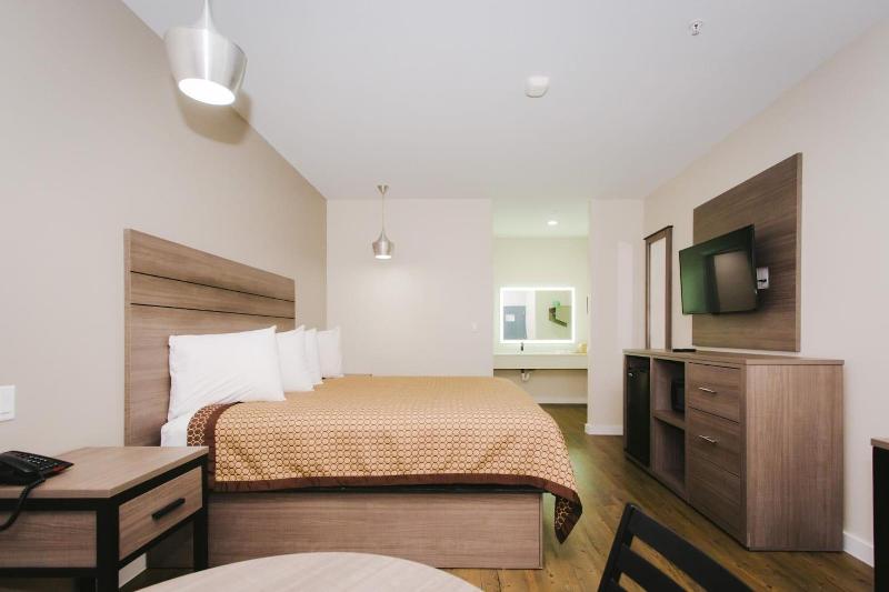 Palace Inn- Louetta image