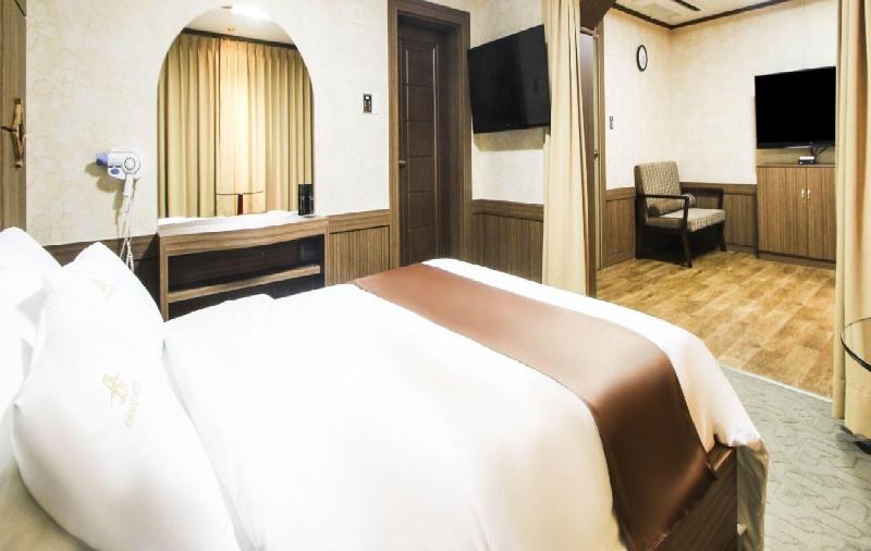 Uljin Grand Hotel image