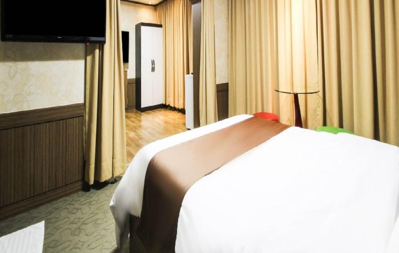 Uljin Grand Hotel image