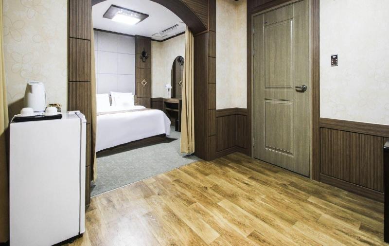 Uljin Grand Hotel image