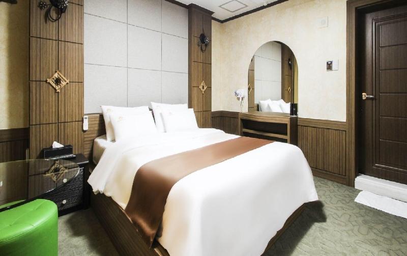 Uljin Grand Hotel image