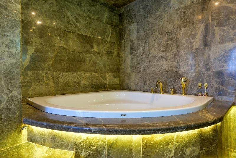 Altintas Hotel image