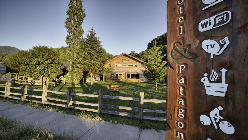 Hotel Alto Melimoyu image
