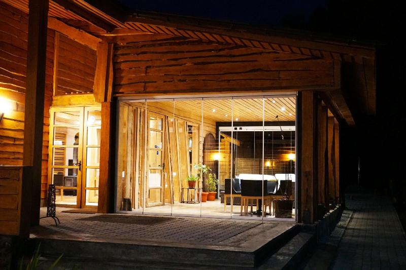 Hotel Alto Melimoyu image