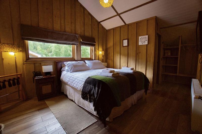 Hotel Alto Melimoyu image