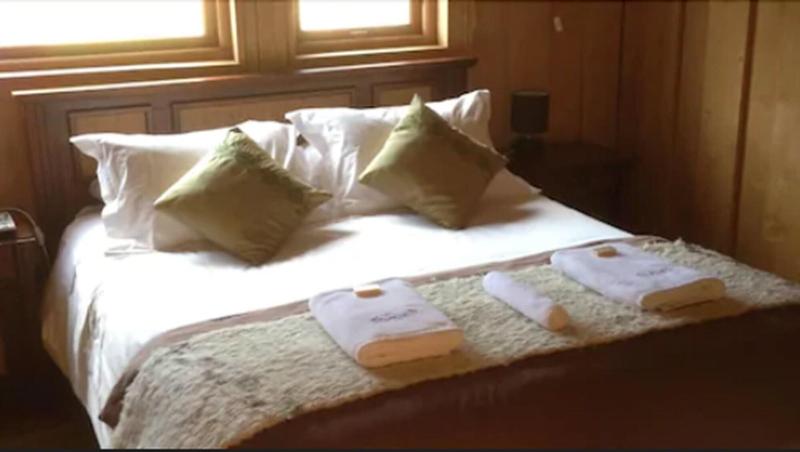 Hotel Alto Melimoyu image