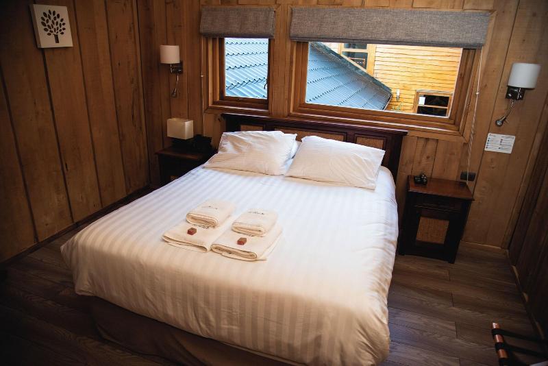 Hotel Alto Melimoyu image