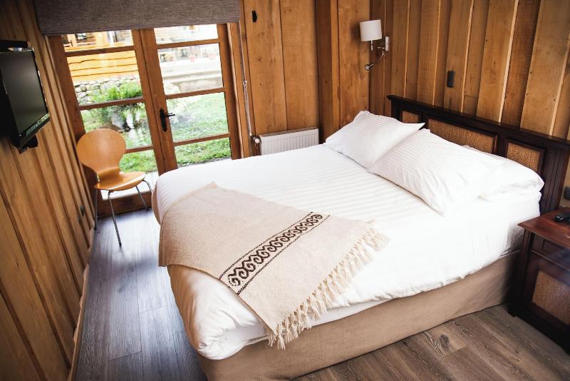 Hotel Alto Melimoyu image