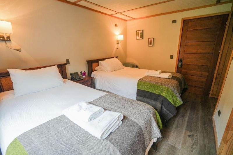 Hotel Alto Melimoyu image