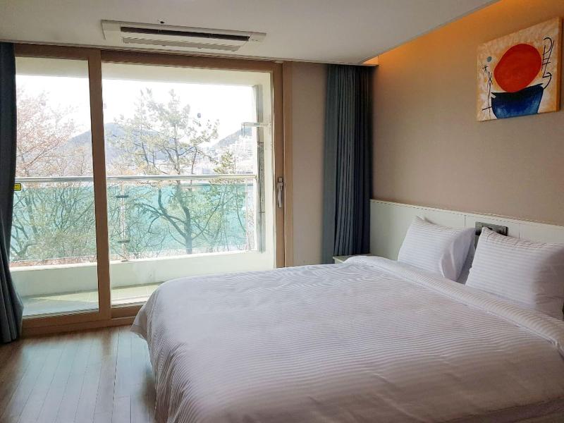 The Hotel Soo image