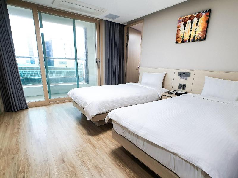 The Hotel Soo image