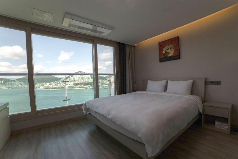 The Hotel Soo image