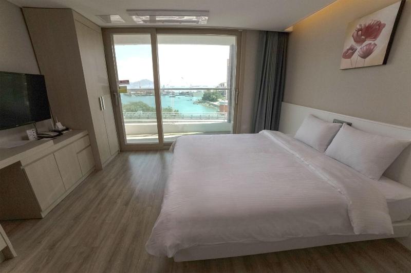 The Hotel Soo image