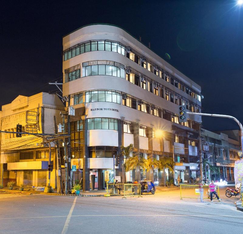 Harbor Town Hotel image