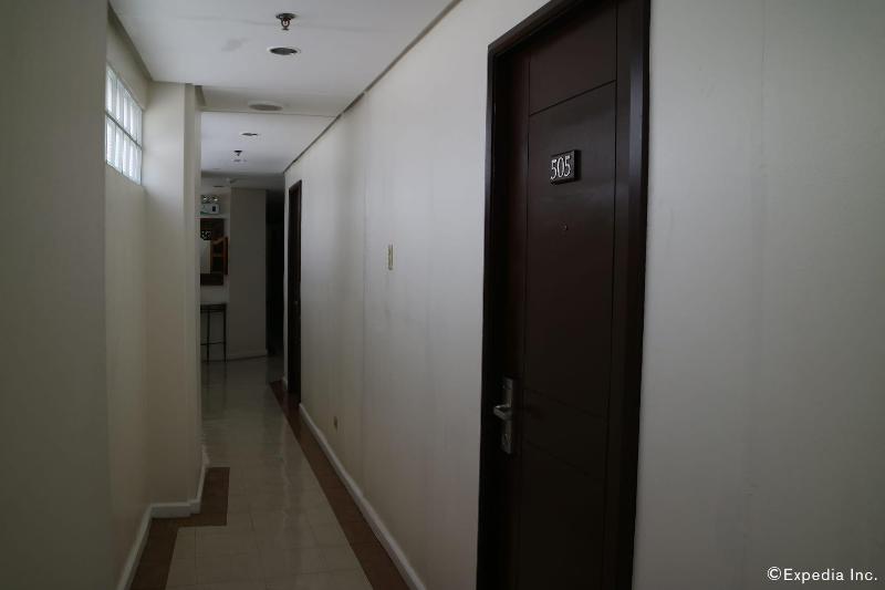 Harbor Town Hotel image