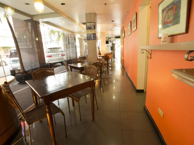 Harbor Town Hotel image