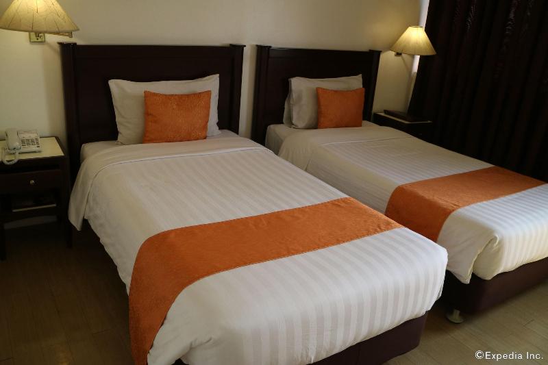 Harbor Town Hotel image