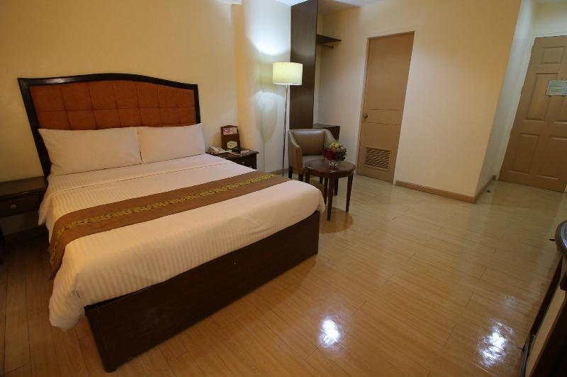Eon Centennial Plaza Hotel — photo 5