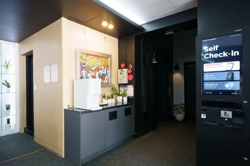 Boutique Hotel Wine image