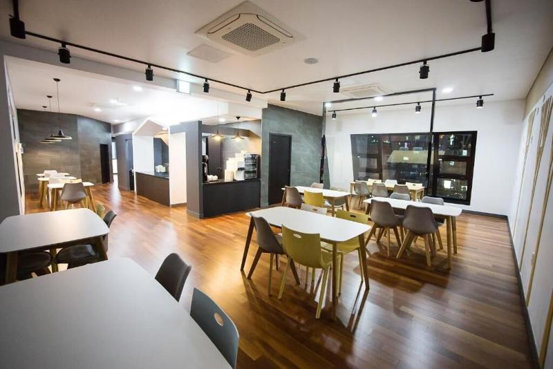 Boutique Hotel Wine image