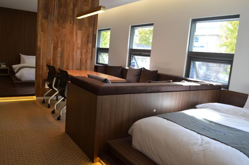 Hotel Davin image