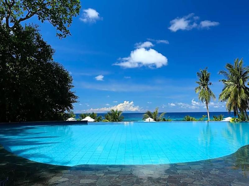 Amun Ini Beach Resort & Spa